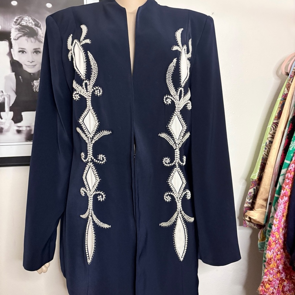 ❎ SOLD❌ Vintage Navy Jacket with White Pearl & Rhinestone Embroidery Size 24